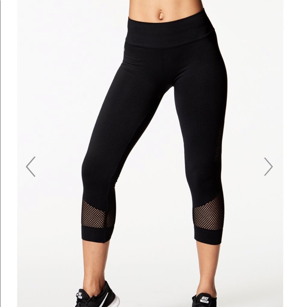 Nux Network Capri Legging